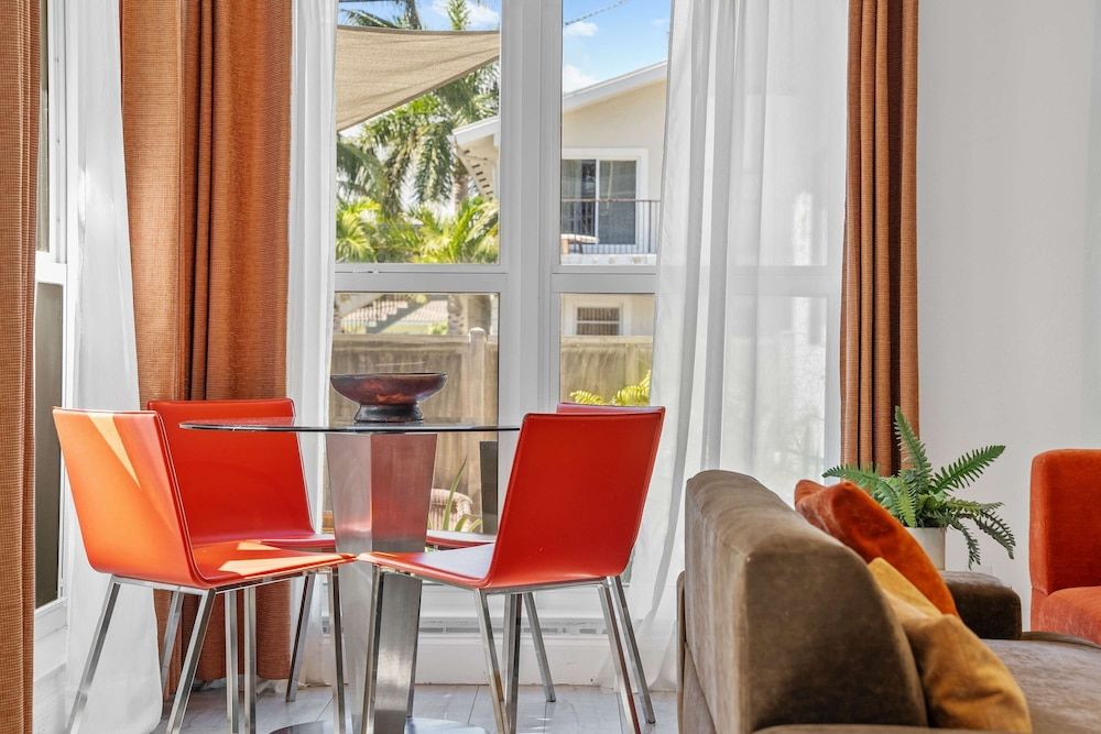 320-1 Las Olas Boulevard Apartment 26