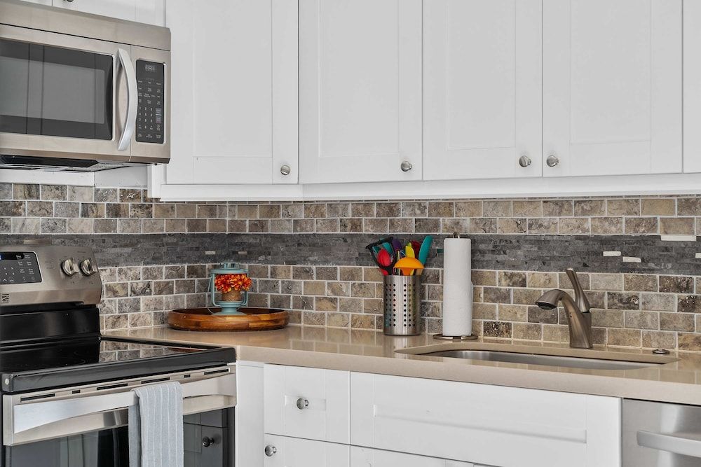 320-1 Las Olas Boulevard Apartment 27