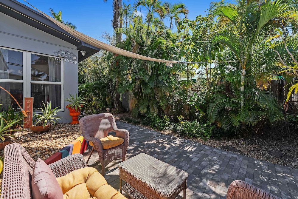 320-1 Las Olas Boulevard Apartment 20