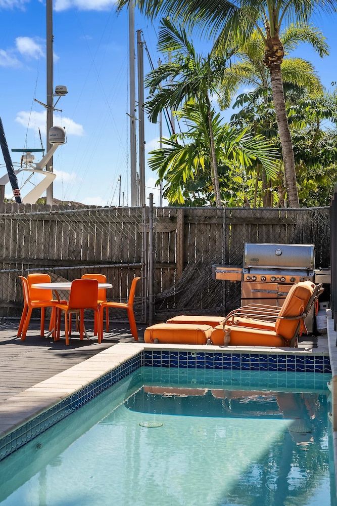 320-1 Las Olas Boulevard Apartment 34