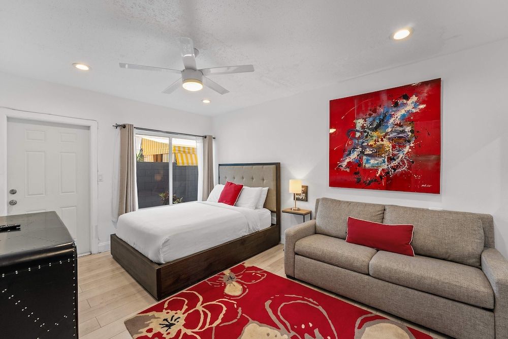 320-1 Las Olas Boulevard Apartment 13