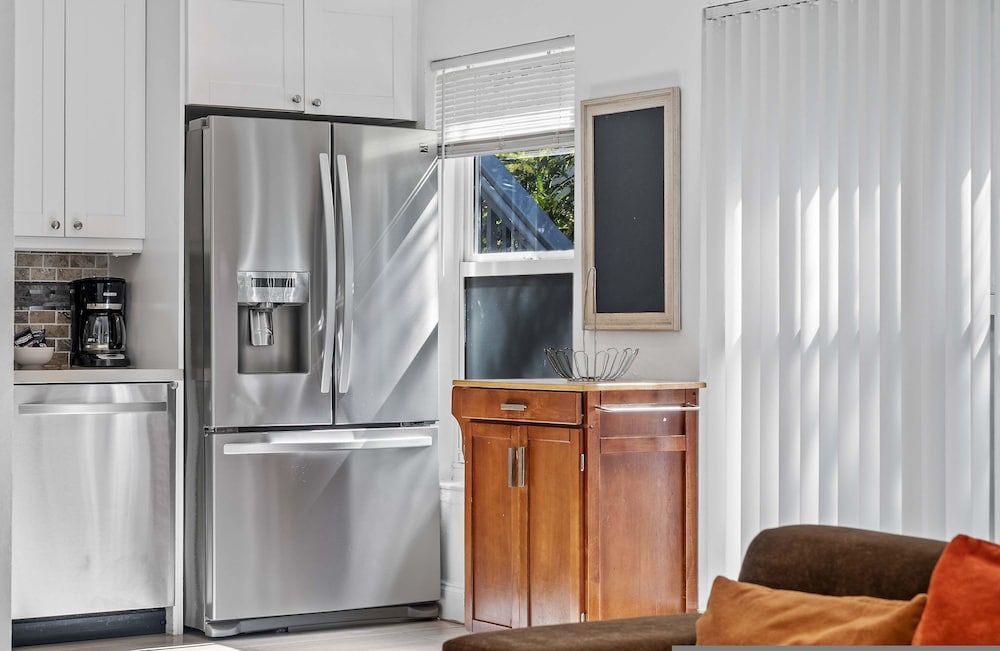 320-1 Las Olas Boulevard Apartment 28