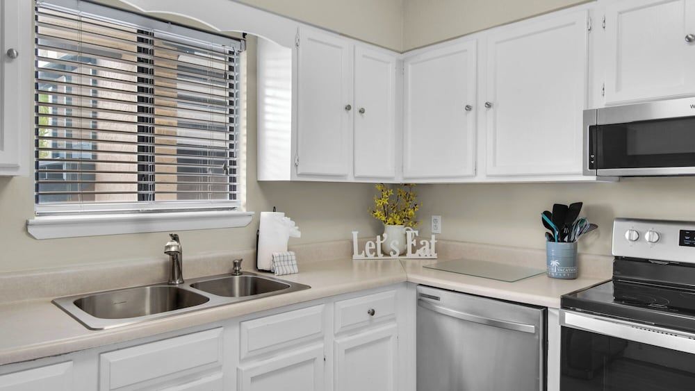 Chateau La Mer II 902 - Pirates Mermaid Condo, Multiple Beds, Patio, Garden View (Chateau La Mer II 902) 10