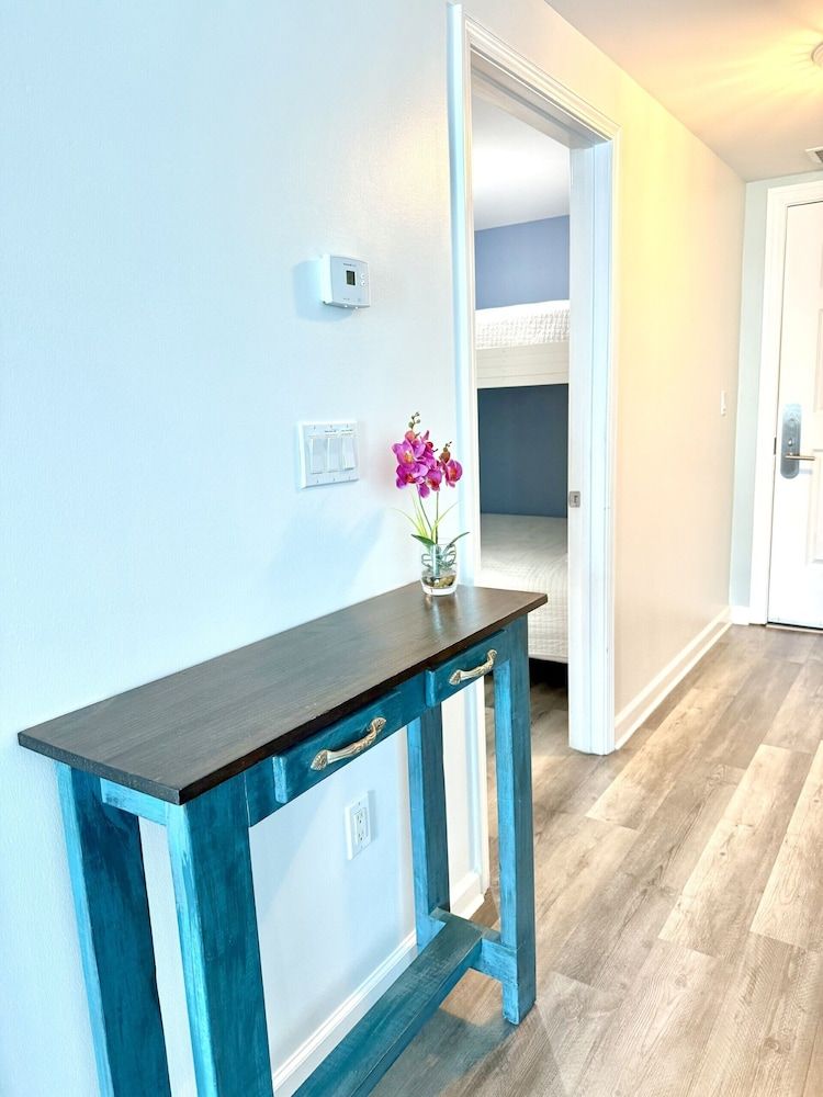 Palms Resort 2813: 2br, Pools, Courts, Gulf Views & Minutes to Beach! Condo, Multiple Beds, Balcony, Ocean View (The Palms of Destin Resort 2813) 7