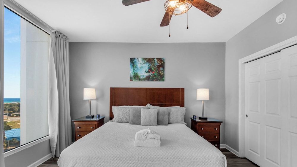 Palms Resort 2813: 2br, Pools, Courts, Gulf Views & Minutes to Beach! Condo, Multiple Beds, Balcony, Ocean View (The Palms of Destin Resort 2813) 2