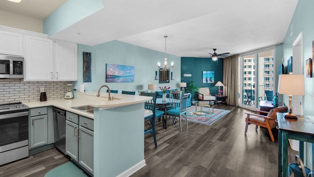 Palms Resort 2813: 2br, Pools, Courts, Gulf Views & Minutes to Beach! Condo, Multiple Beds, Balcony, Ocean View (The Palms of Destin Resort 2813) 10