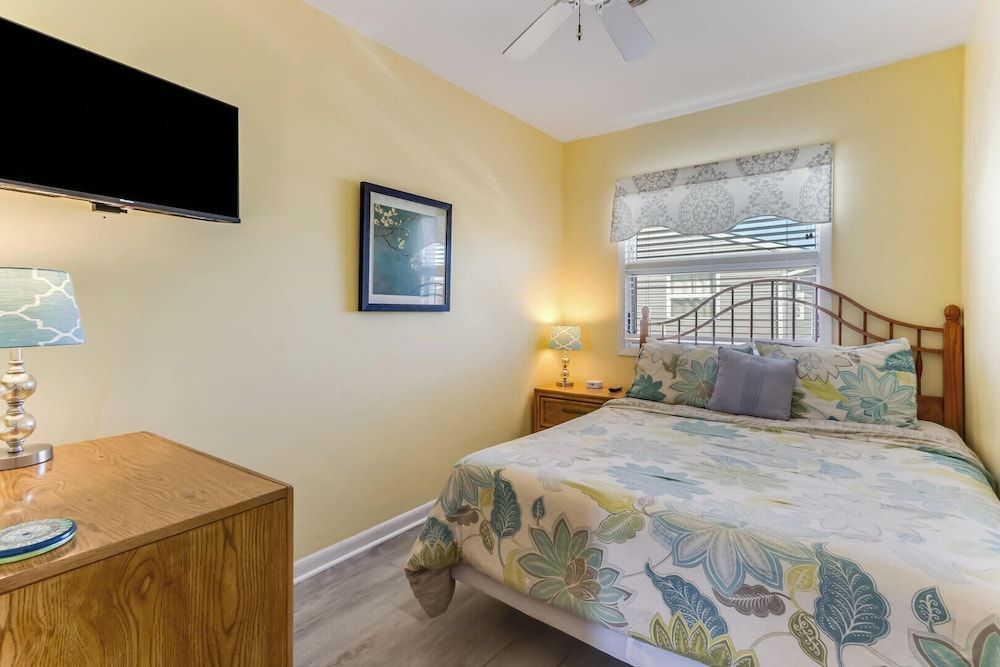 House, Multiple Beds, Kitchen, Garden View