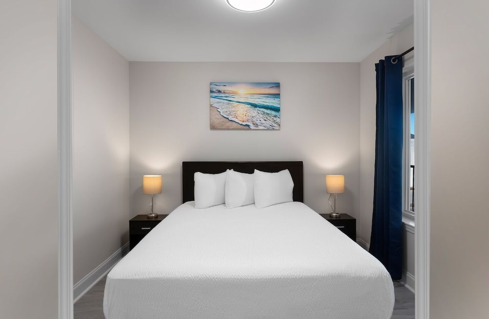 Condo, 3 Bedrooms, Sea View