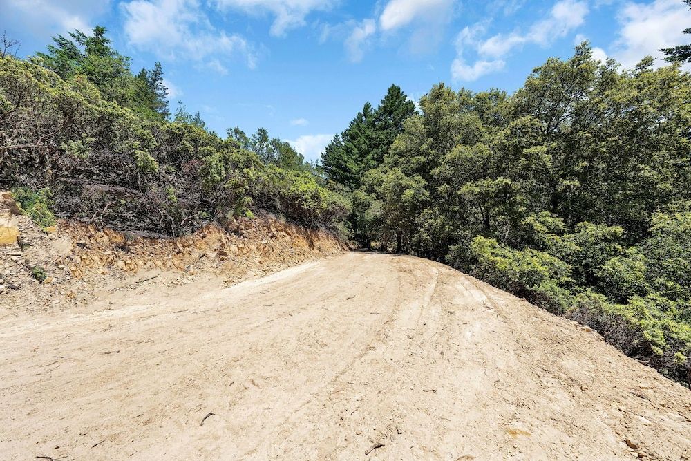 Mays Luxury Farm Stays Mays Luxury Sunset Cabin with Loft 33