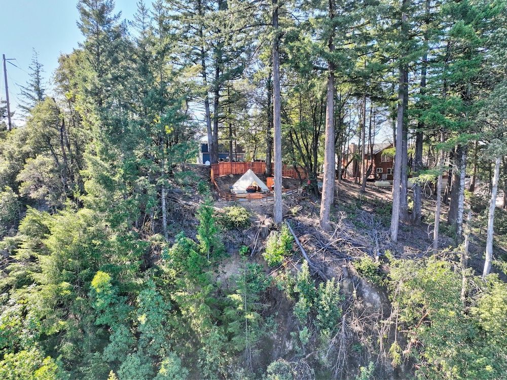 Mays Luxury Farm Stays Yurt Above it All - Glamp on-site 24