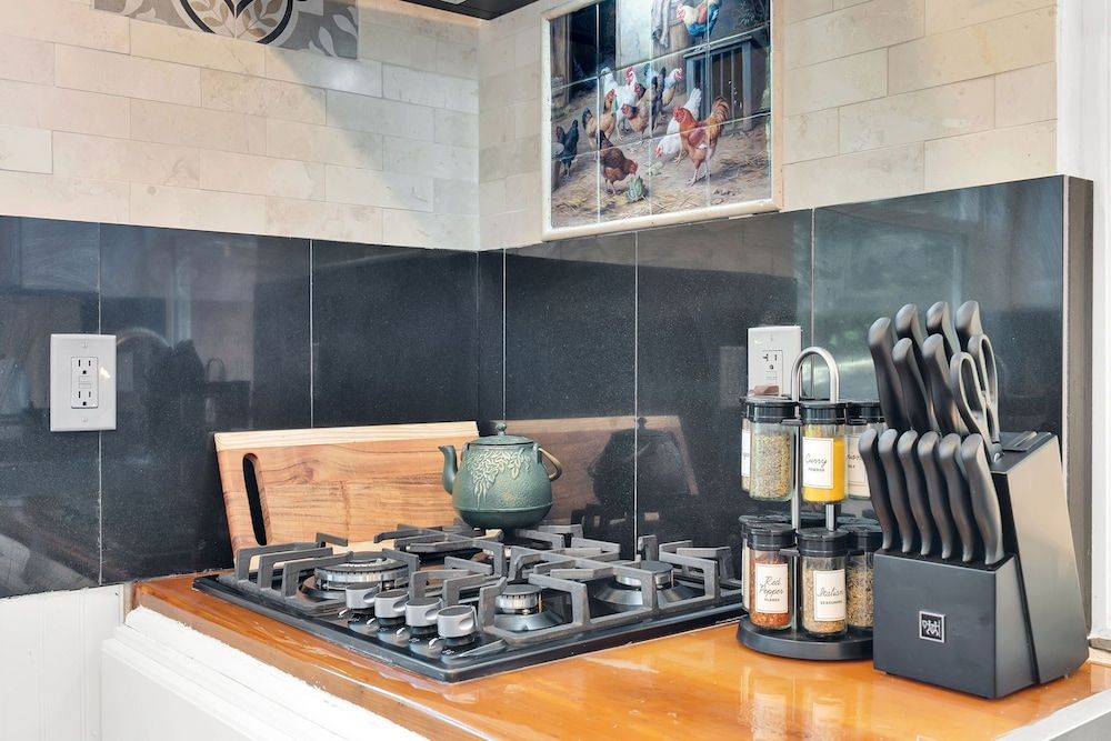 Mays Luxury Farm Stays Mays Luxury Sunset Cabin with Loft 29