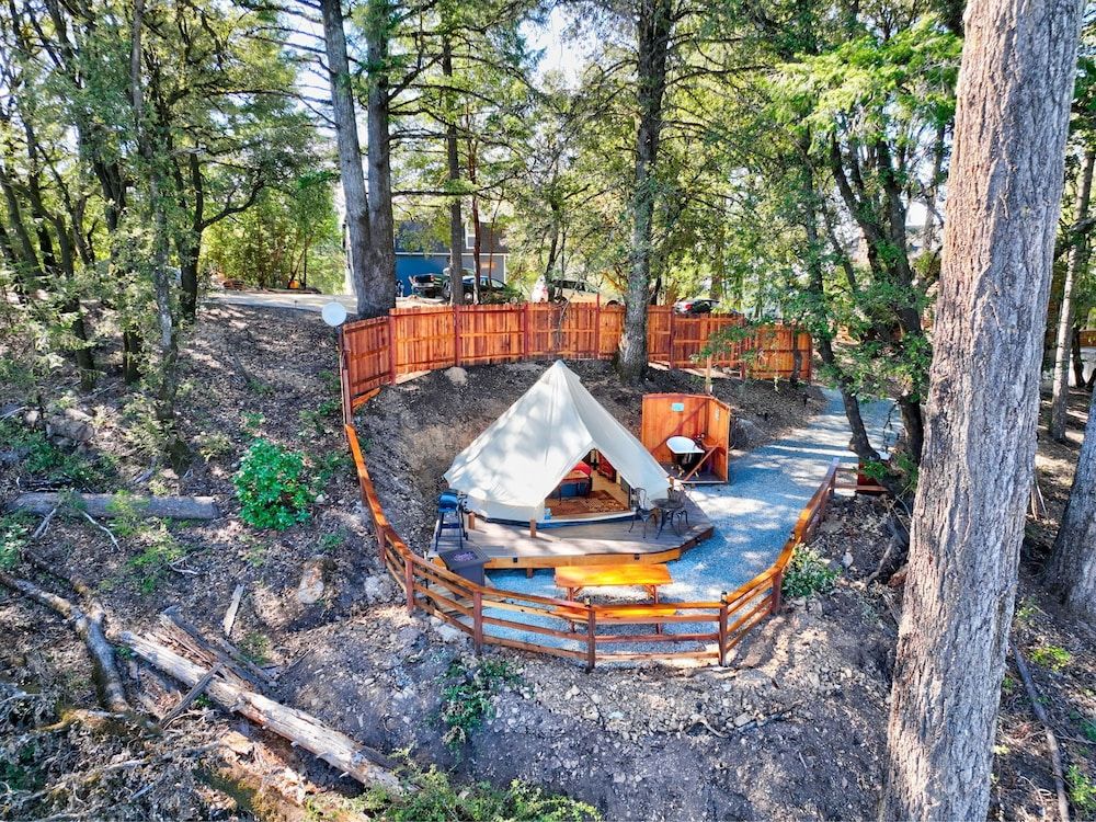 Mays Luxury Farm Stays Yurt Above it All - Glamp on-site 47