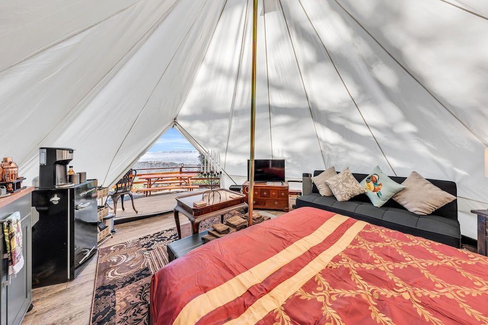 Mays Luxury Farm Stays Yurt Above it All - Glamp on-site 27