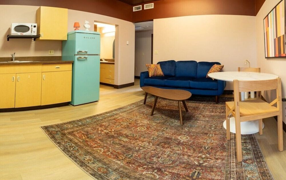 Brewster Hall Classic Suite, 3 Bedrooms, Non Smoking, City View 6