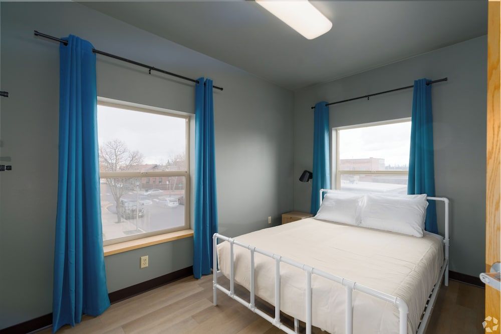 Brewster Hall Classic Suite, 3 Bedrooms, Non Smoking, City View 4