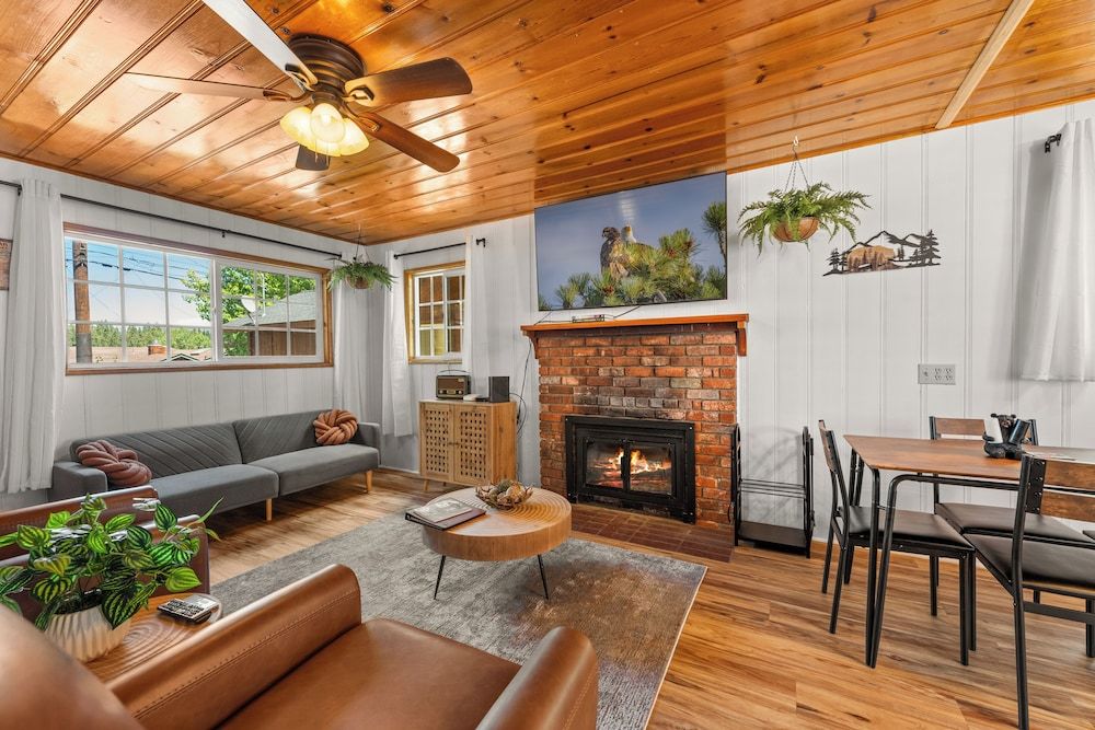Signature Cabin, 2 Bedrooms, Non Smoking, Kitchen