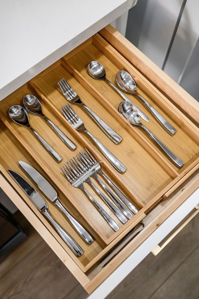 Modern Cozy Retreat Stylish Stay With Patio Parking Apartment 40