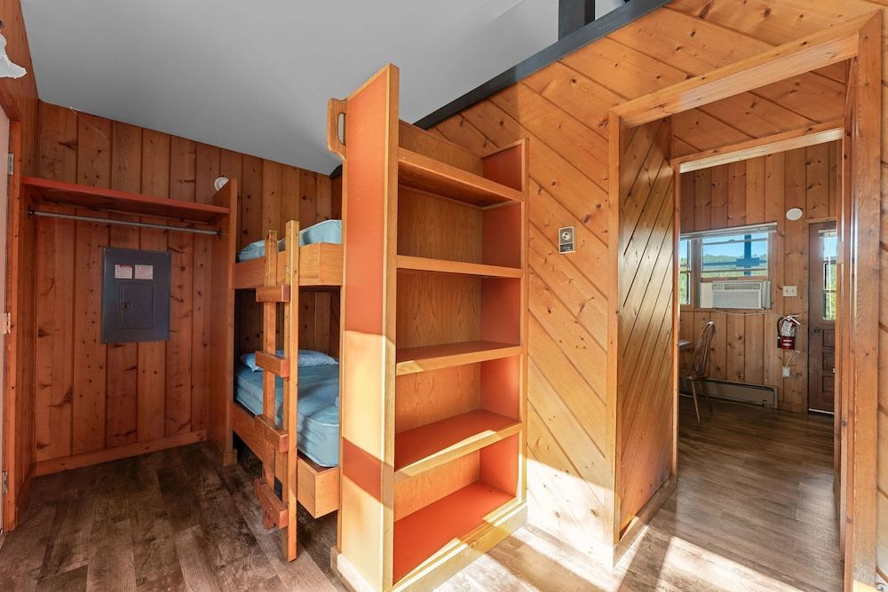 YMCA Trout Lodge Cabin, 1 Bedroom 6