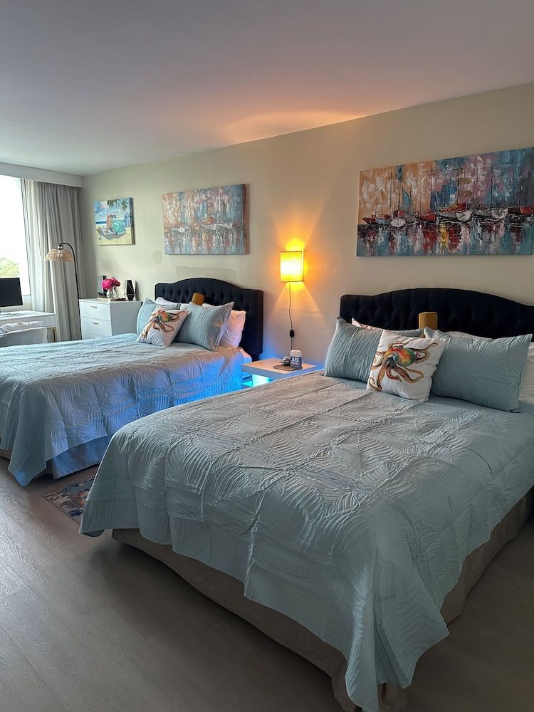 Turtle Cove Premier Studio Suite 4