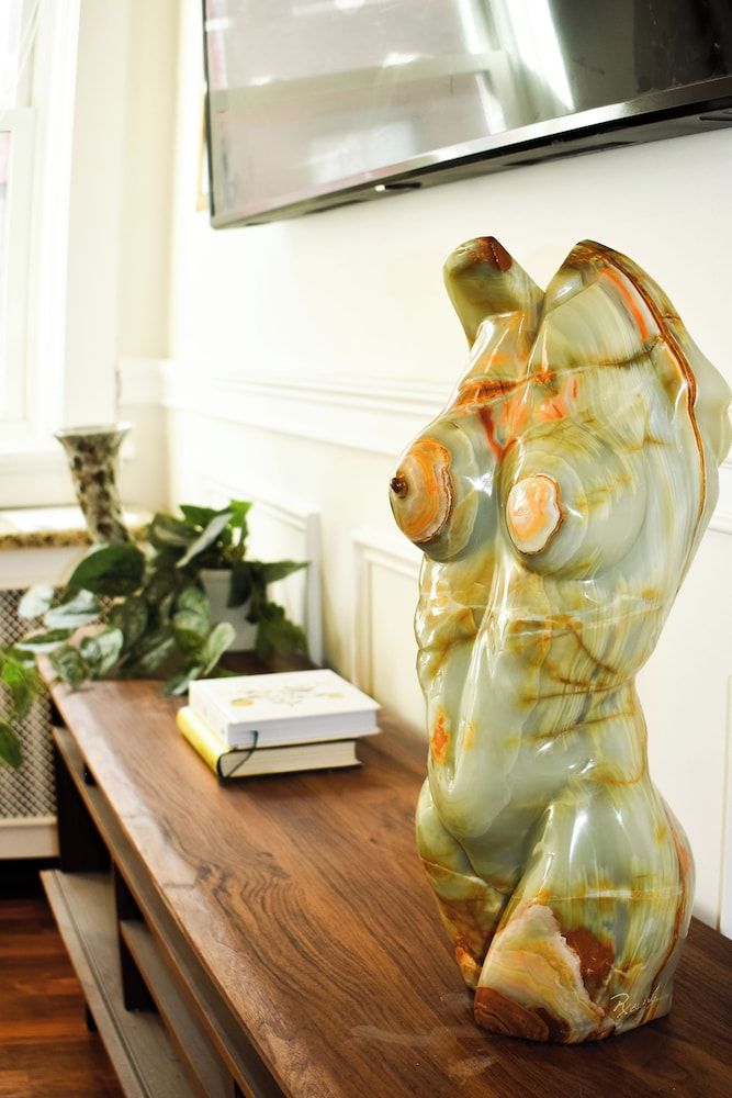 Chateau Connellsville Deluxe Double Room 9