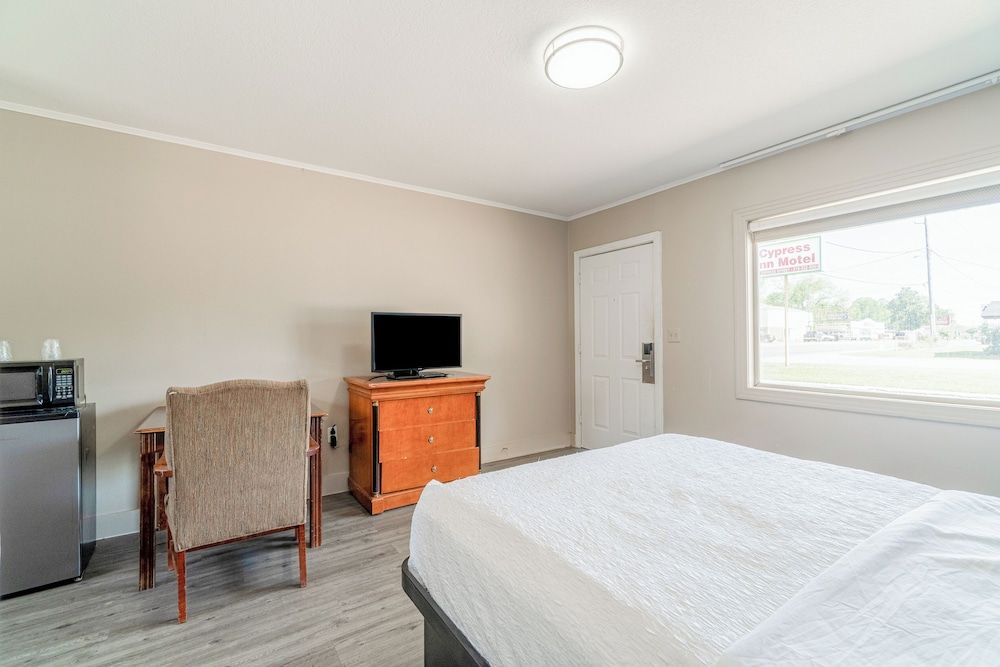 Cypress Inn Motel By OYO West Monroe I-20 Room, 1 Queen Bed, Non Smoking 3