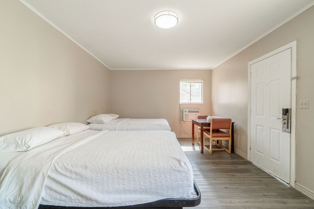 Cypress Inn Motel By OYO West Monroe I-20 Room, 2 Queen Beds, Smoking 2