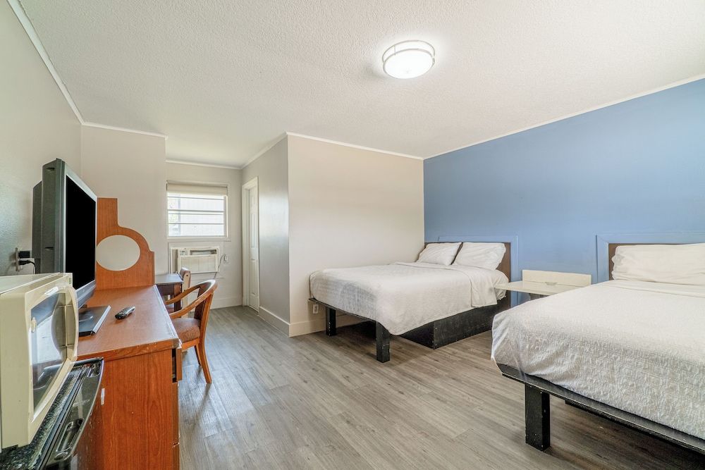 Cypress Inn Motel By OYO West Monroe I-20 Room, 2 Queen Beds, Smoking 10