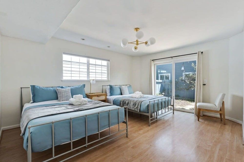 House (3 Bedrooms)