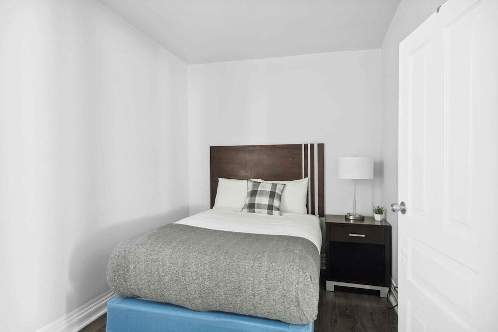 Downtown Detroit Gem 3 Bedrooms & Culture! House (3 Bedrooms) 21