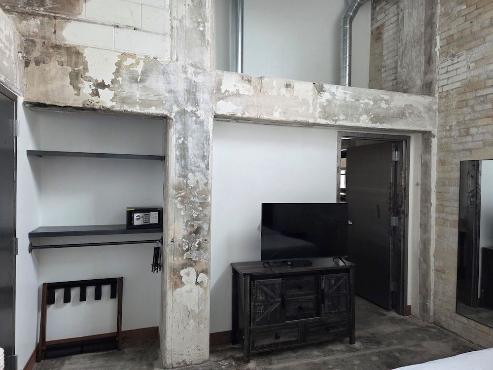 The Mill Hotel Single Room 3