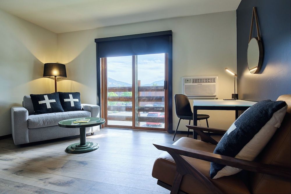 Gravity Haus Big Sky Single Room, 1 King Bed 5