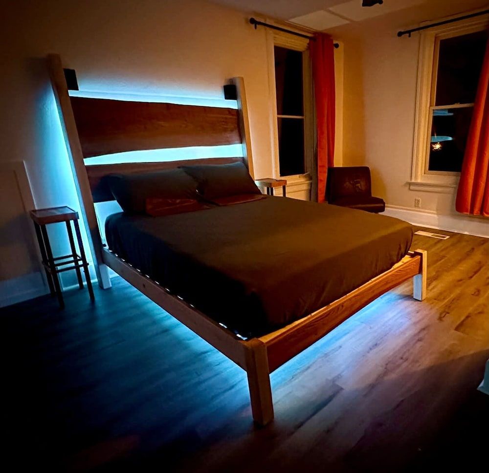 Franklin Fab Gallery House House 37