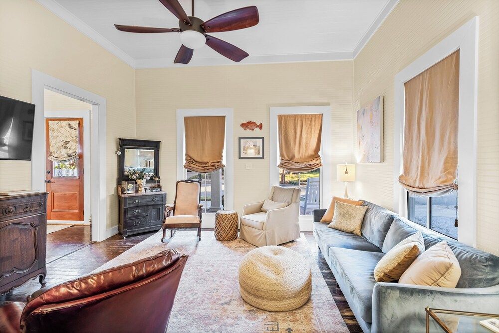 Drackett House by Whiskey Properties House, 3 Bedrooms, Kitchen 12