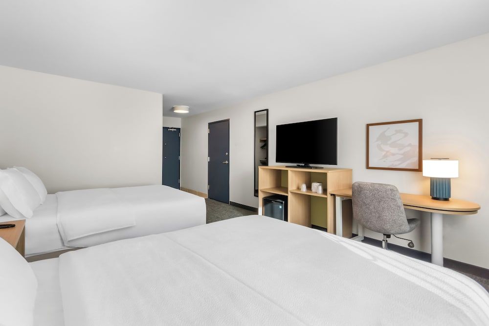 Spark by Hilton Dothan Room, 2 Queen Beds, Accessible (Hearing) 5