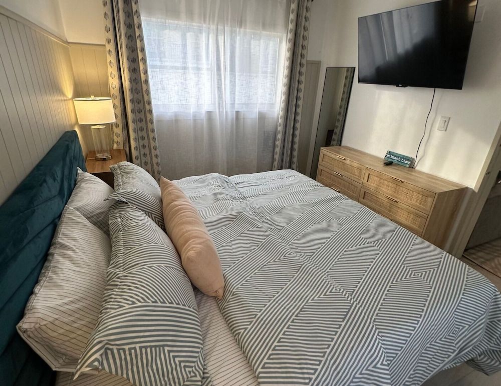 Arvilla Elite Suite, 1 King Bed with Sofa bed, Kitchenette 6