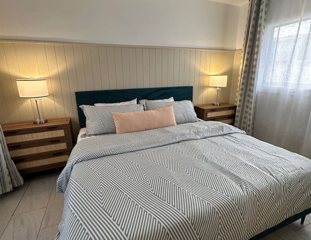 Arvilla Elite Suite, 1 King Bed with Sofa bed, Kitchenette 2