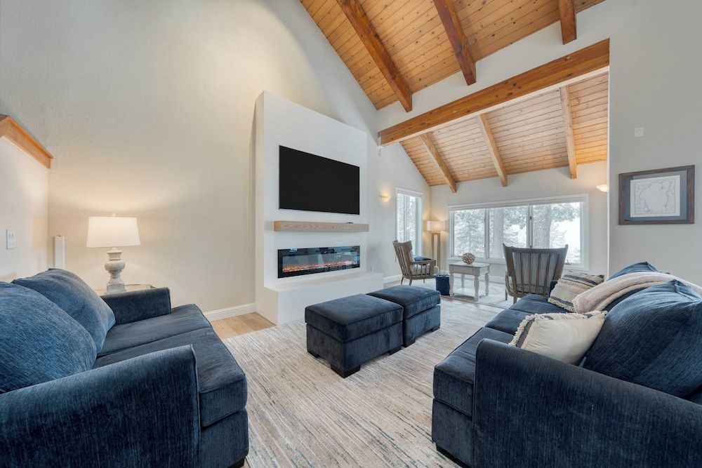 House (4 Bedrooms)