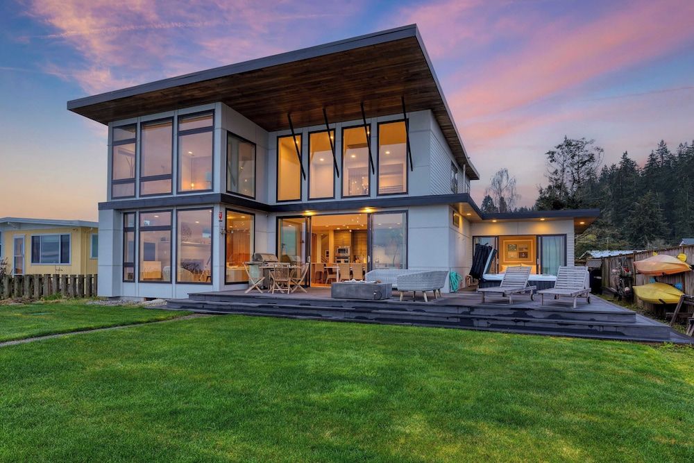 House (4 Bedrooms)