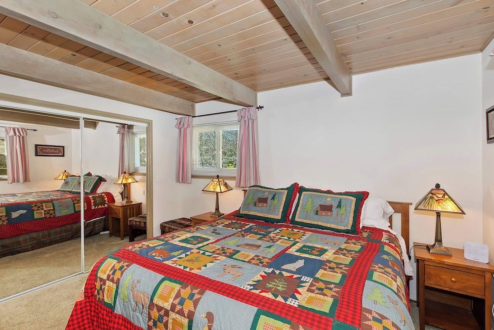 House, Multiple Beds, Patio, Mountain View (Bow N Arrow Lodge)