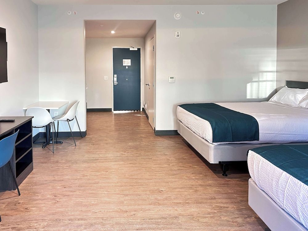 Studio 6 Richmond Airport Standard Room, 2 Queen Beds, Non Smoking 5