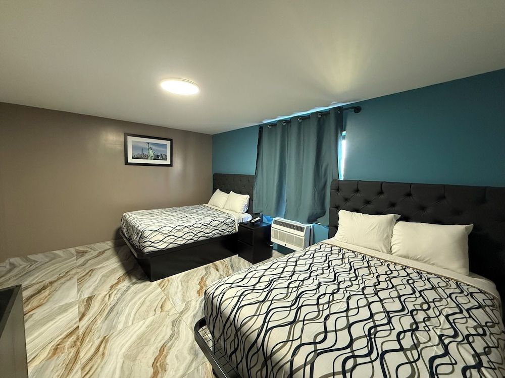 Beauty Rest Hotel Deluxe Double Room, 2 Double Beds, Non Smoking 4