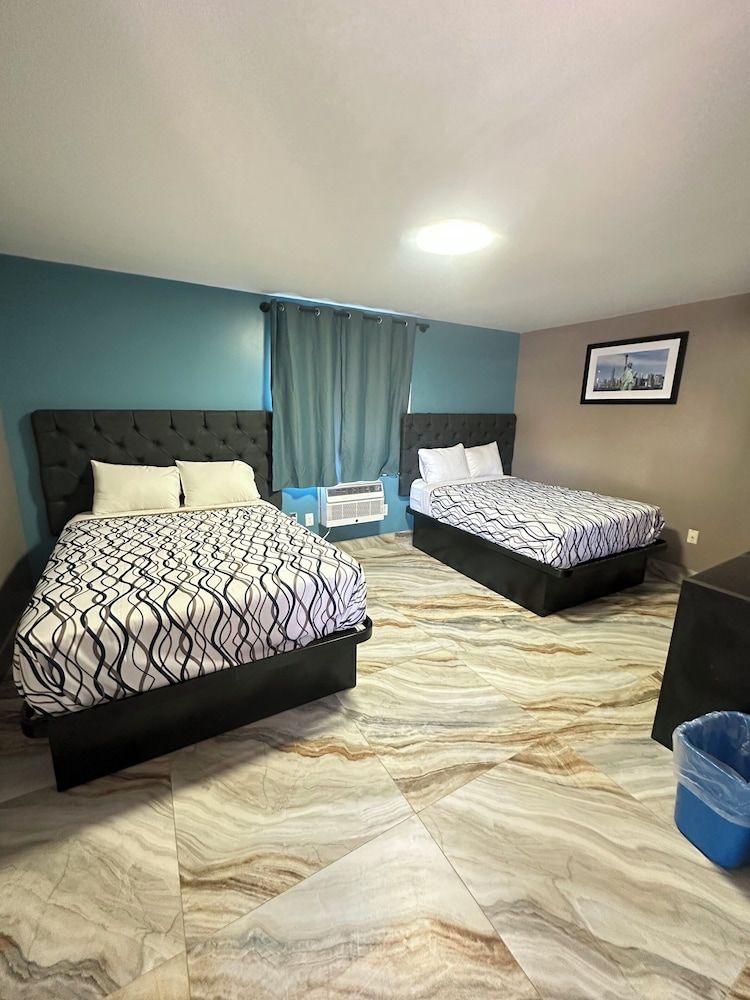 Beauty Rest Hotel Deluxe Double Room, 2 Double Beds, Non Smoking 2