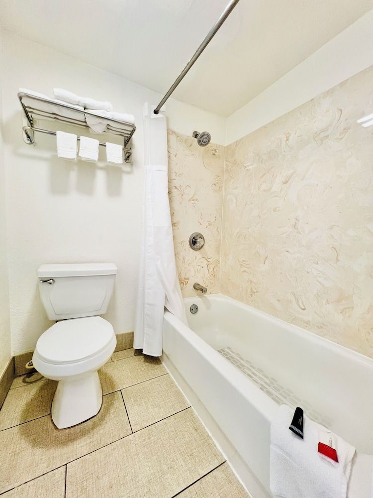 Hometown INN Standard Room, 2 Double Beds, Non Smoking 13