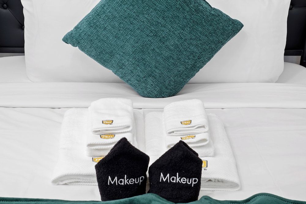 Peaceful 1BR Stay - Golf & Beach Standard Studio, 1 Queen Bed 2