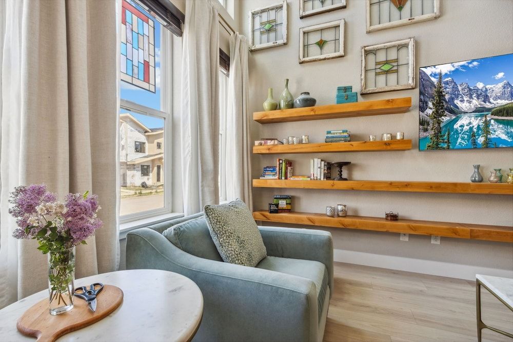 Decked Out Sunset Views, Fire Pit & Fenced Yard House, Multiple Beds, Patio, Mountain View (381 Osiander Street) 16