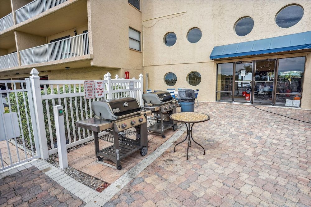 Condo, Multiple Beds (Bayshore Yacht & Tennis 806)