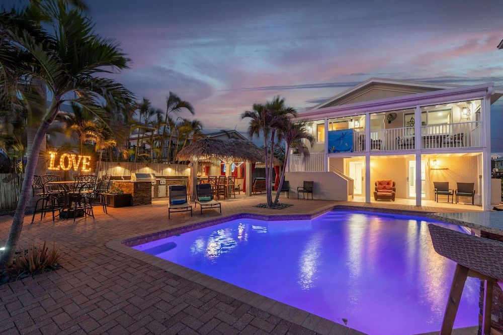 House, Multiple Beds (Island Vibes)