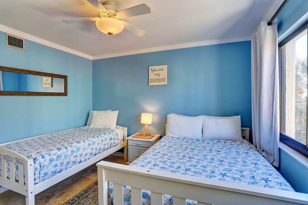 Condo, Multiple Beds (Land's End 5-305 Gulf-Bay Front)
