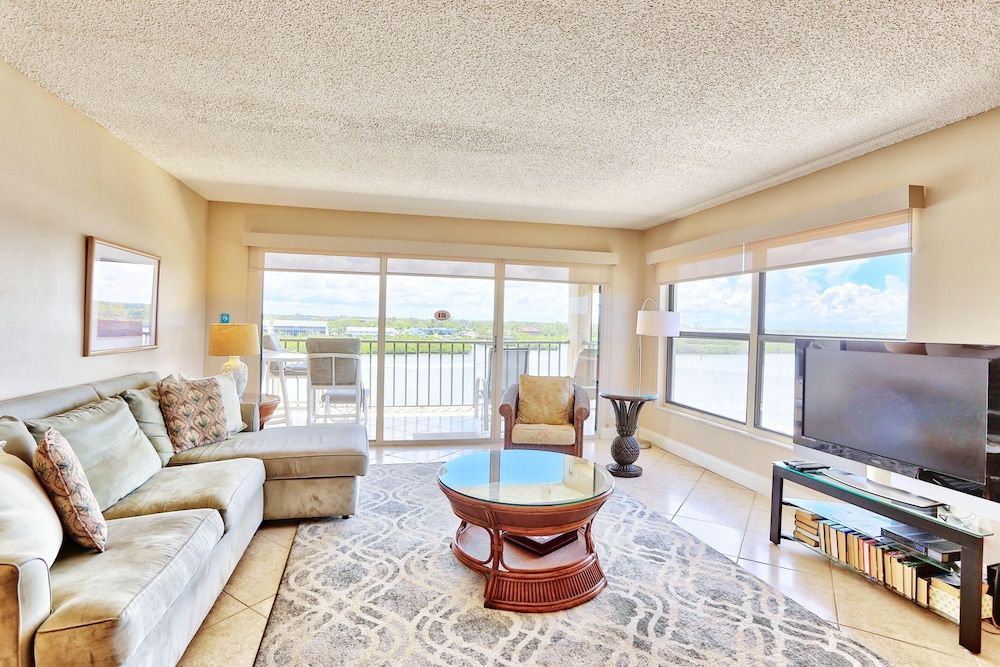 Condo, 2 Queen Beds (Sea Club #405 - Manatee Zone)