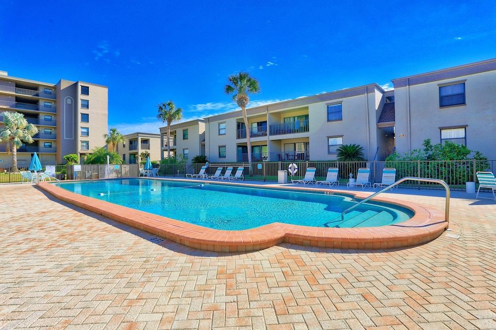 Condo, 1 King Bed (Sea Club #102 - Another Day in Paradi)